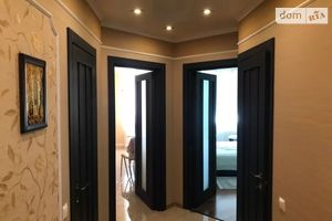 Продается 3-комнатная квартира 94 кв. м в Одессе