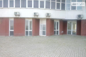 Продається офіс 79.7 кв. м в нежитловому приміщені в житловому будинку