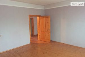 Продается дом на 2 этажа 235 кв. м с баней/сауной