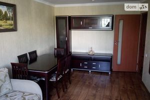 Продается 3-комнатная квартира 72 кв. м в Мукачеве