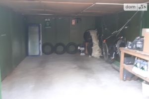 Продается бокс в гаражном комплексе под легковое авто на 20 кв. м