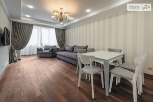 Сдается в аренду 3-комнатная квартира 90 кв. м в Киеве