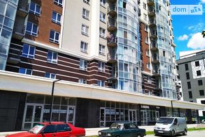Сдается в аренду нежилое помещение в жилом доме 146 кв. м в 16-этажном здании
