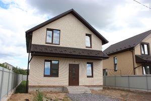 Продается дом на 2 этажа 145 кв. м с подвалом