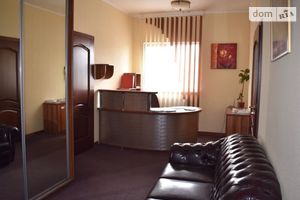 Продається офіс 320 кв. м в бізнес-центрі
