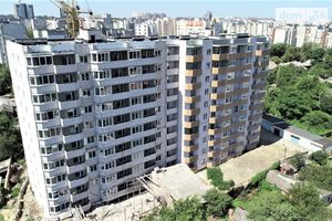 Продается 1-комнатная квартира 36.5 кв. м в Чернигове