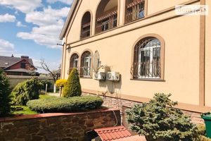 Продається база відпочинку, пансіонат 260 кв. м в 2-поверховій будівлі