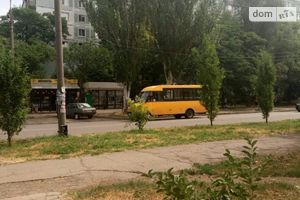Продається офіс 36 кв. м в нежитловому приміщені в житловому будинку