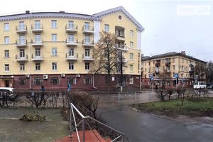 Продается помещения свободного назначения 309 кв. м в 5-этажном здании