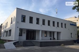 Сдается в аренду помещения свободного назначения 450 кв. м в 3-этажном здании