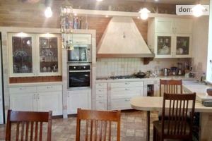 Продається будинок 3 поверховий 470 кв. м з банею/сауною