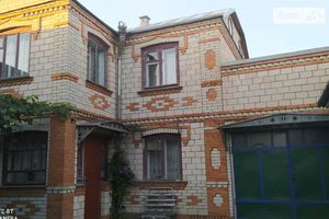 Продається будинок 2 поверховий 120 кв. м з подвалом
