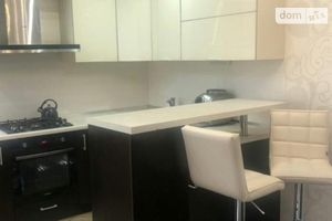 Продається 3-кімнатна квартира 93 кв. м у Одесі