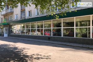 Продается нежилое помещение в жилом доме 581 кв. м в 5-этажном здании
