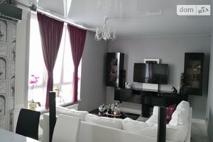 Продается 2-комнатная квартира 76 кв. м в Киеве