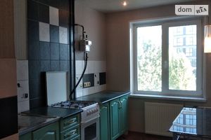 Продается 3-комнатная квартира 68 кв. м в Черкассах