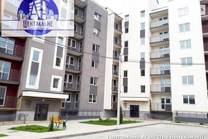 Продается 1-комнатная квартира 42 кв. м в Черновцах
