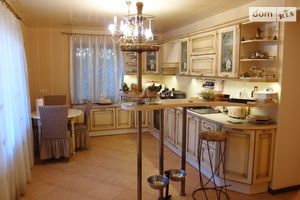Продается дом на 2 этажа 249 кв. м с мебелью