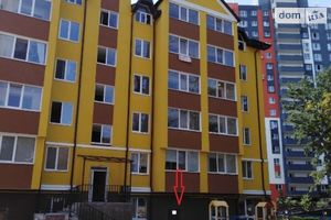 Здається в оренду приміщення вільного призначення 38 кв. м в 5-поверховій будівлі
