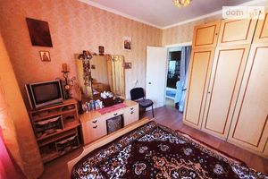 Продается 4-комнатная квартира 63.9 кв. м в Одессе