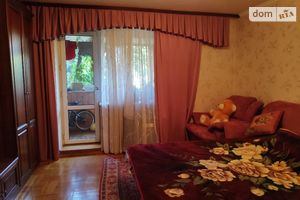 Продается 3-комнатная квартира 65.3 кв. м в Киеве