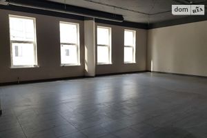 Здається в оренду приміщення вільного призначення 120 кв. м в 4-поверховій будівлі