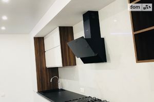Продается 2-комнатная квартира 65 кв. м в Тернополе