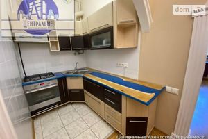 Продается 1-комнатная квартира 43 кв. м в Черновцах