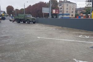 Продається офіс 250 кв. м в бізнес-центрі