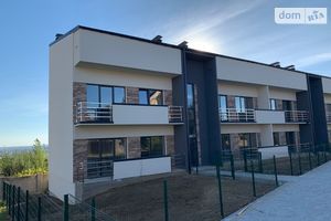 Продается 1-комнатная квартира 45 кв. м в Ужгороде