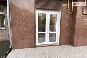 Продается нежилое помещение в жилом доме 100 кв. м в 7-этажном здании