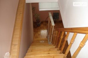 Продается 4-комнатная квартира 120 кв. м в Тернополе