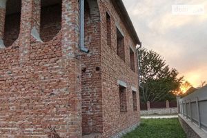 Продається будинок 2 поверховий 194 кв. м з мансардою