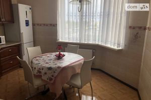 Продается 2-комнатная квартира 78 кв. м в Одессе