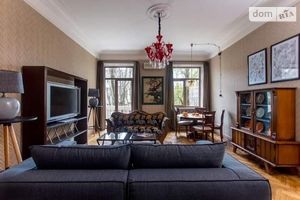 Продається 3-кімнатна квартира 78 кв. м у Одесі