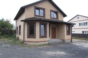 Продается дом на 2 этажа 108 кв. м с балконом