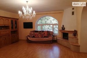 Сдается в аренду дом на 2 этажа 300 кв. м с камином