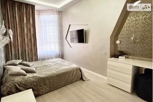 Продается 2-комнатная квартира 103 кв. м в Одессе