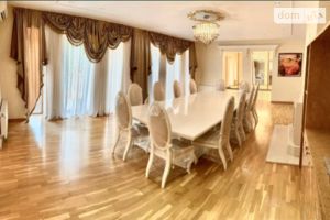 Продается дом на 3 этажа 600 кв. м с подвалом
