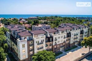 Продается 2-комнатная квартира 75.6 кв. м в Одессе
