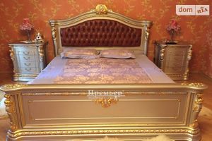 Продается 3-комнатная квартира 140 кв. м в Одессе