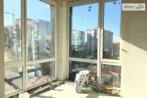 Продається 2-кімнатна квартира 45 кв. м у Одесі