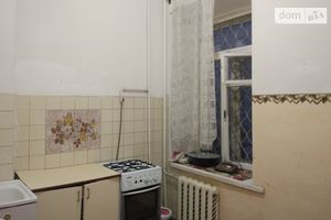 Продається 2-кімнатна квартира 76 кв. м у Києві