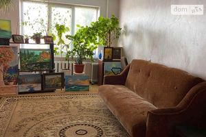 Продается 3-комнатная квартира 65 кв. м в Херсоне