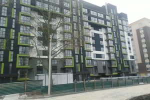 Продається 4-кімнатна квартира 109 кв. м у Хмельницькому