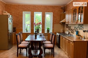 Продается дом на 2 этажа 170 кв. м с бассейном