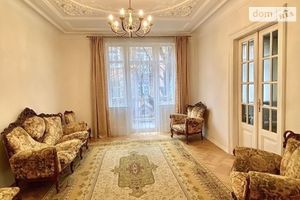 Сдается в аренду 2-комнатная квартира 92 кв. м в Львове