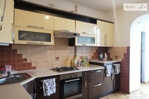 Сдается в аренду 2-комнатная квартира 68 кв. м в Тернополе