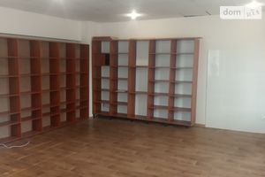 Продається офіс 34 кв. м в адміністративній будівлі