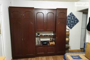 Продається 3-кімнатна квартира 56 кв. м у Одесі